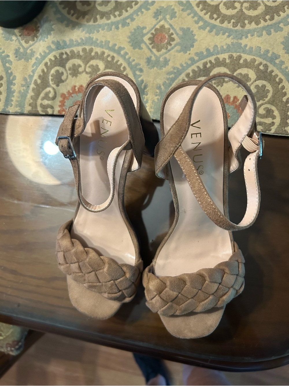 Stylish VENUS Platform Heels